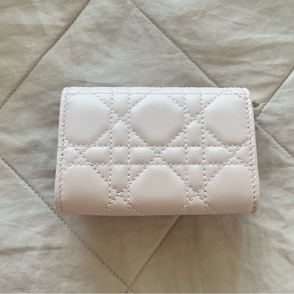 My Dior Glycine Wallet Card in Powder Pink Cannage Lambskin - Picture 5 of 7